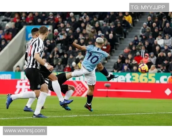 西甲赛场惊现冷门曼城大胜AC米兰乌龙球引发全场狂欢