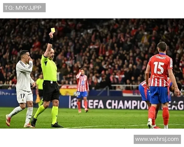 那不勒斯逆转巴黎圣日耳曼引发争议判罚全场沸腾