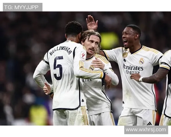 英超精彩对决皇马强势3-0战胜AC米兰神扑与十大进球引爆全场激情